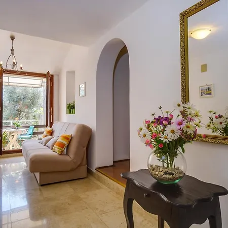 7942c Apartman